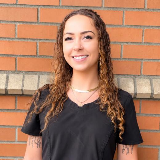 Lyndsie Bell